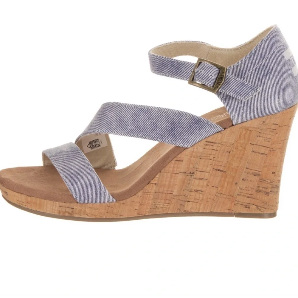 Toms worn twice